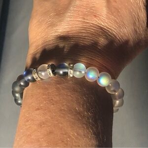 Iridescent Mermaid Bead Bracelet